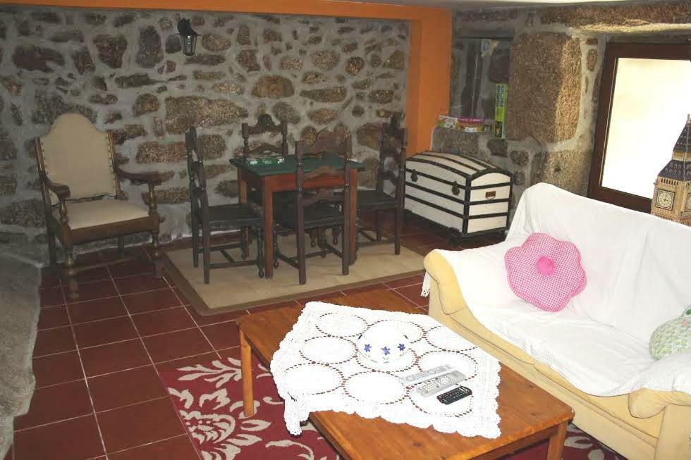 Casa De Pedra Villa Vişeu Exterior foto